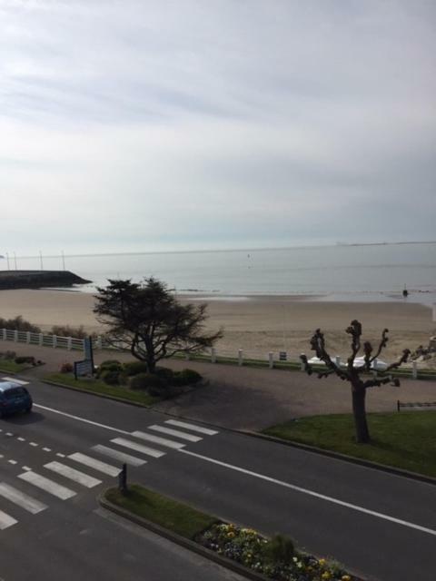 Trois Appartements Secteur Foncillon Plage Royan Exterior foto